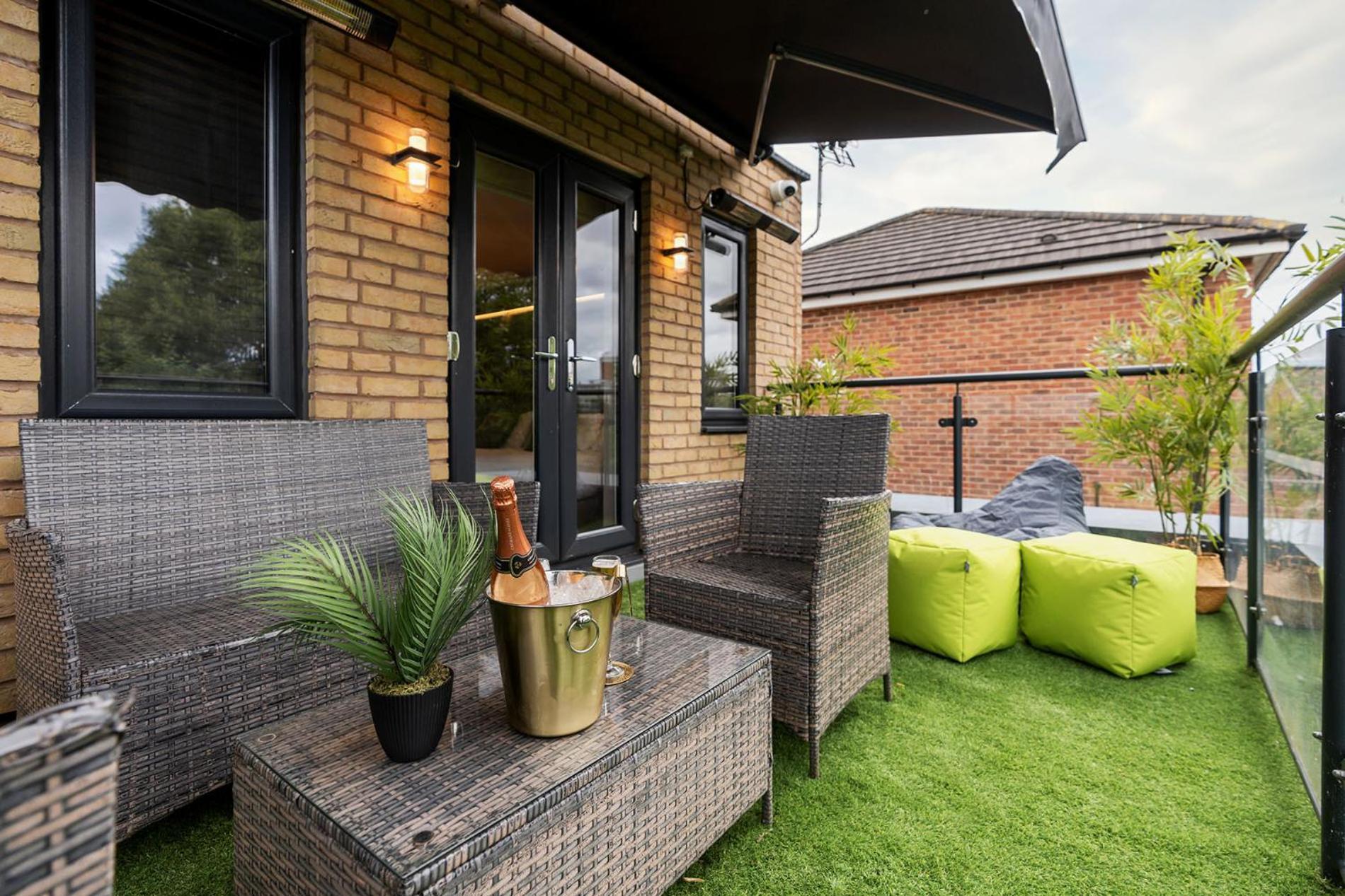 Riverside Villas Манчестер Экстерьер фото