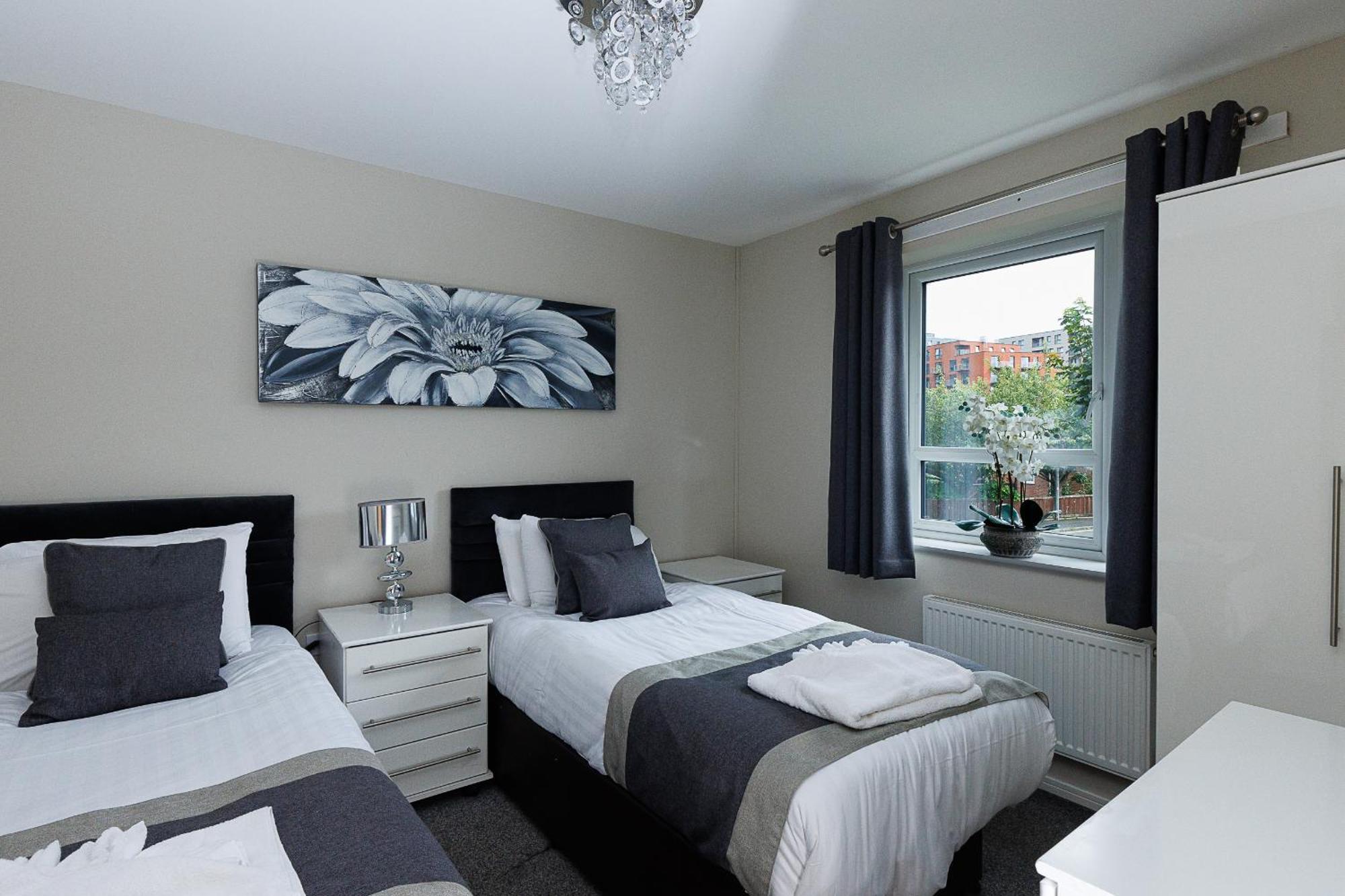 Riverside Villas Манчестер Экстерьер фото
